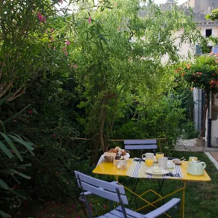 B&B Au Pied De La Cite De 카르카손
