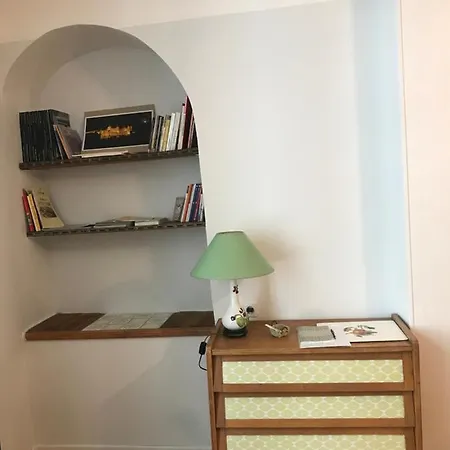 B&B Au Pied De La Cite De 카르카손